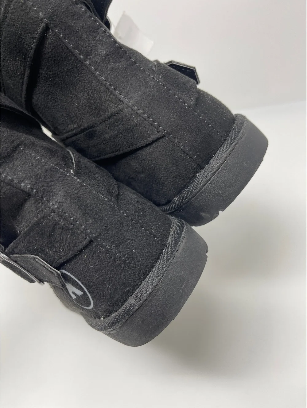 Airwalk Womens Size 9.5 Black Suede Faux Fur Trim Double Buckle Winter Boots